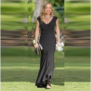 Like New Betsy & Adam Black Mermaid Formal Dress